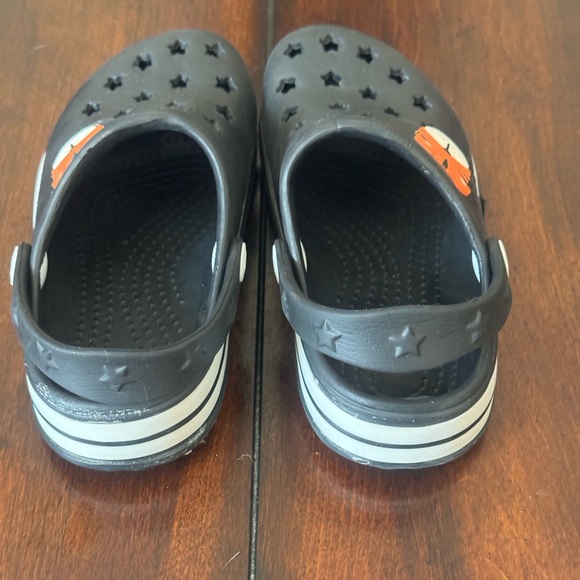 Koala Kids Size 9 toddler Crocs in Black/White - Picture 5 of 8